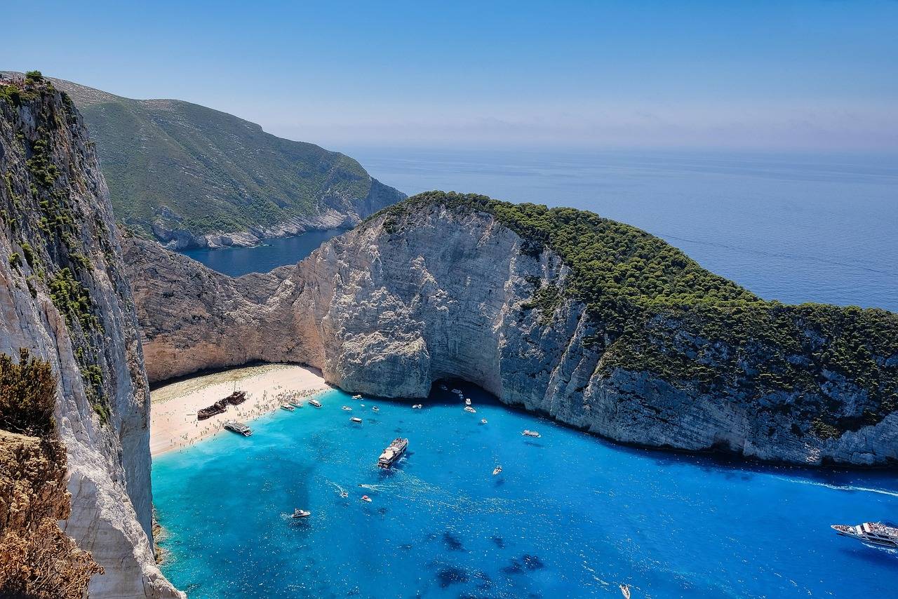 Pláž Navagio s vrakem lodi na Zakynthu